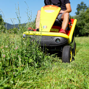 CORTACESPED CON ASIENTO OUTILS WOLF A80B2 3